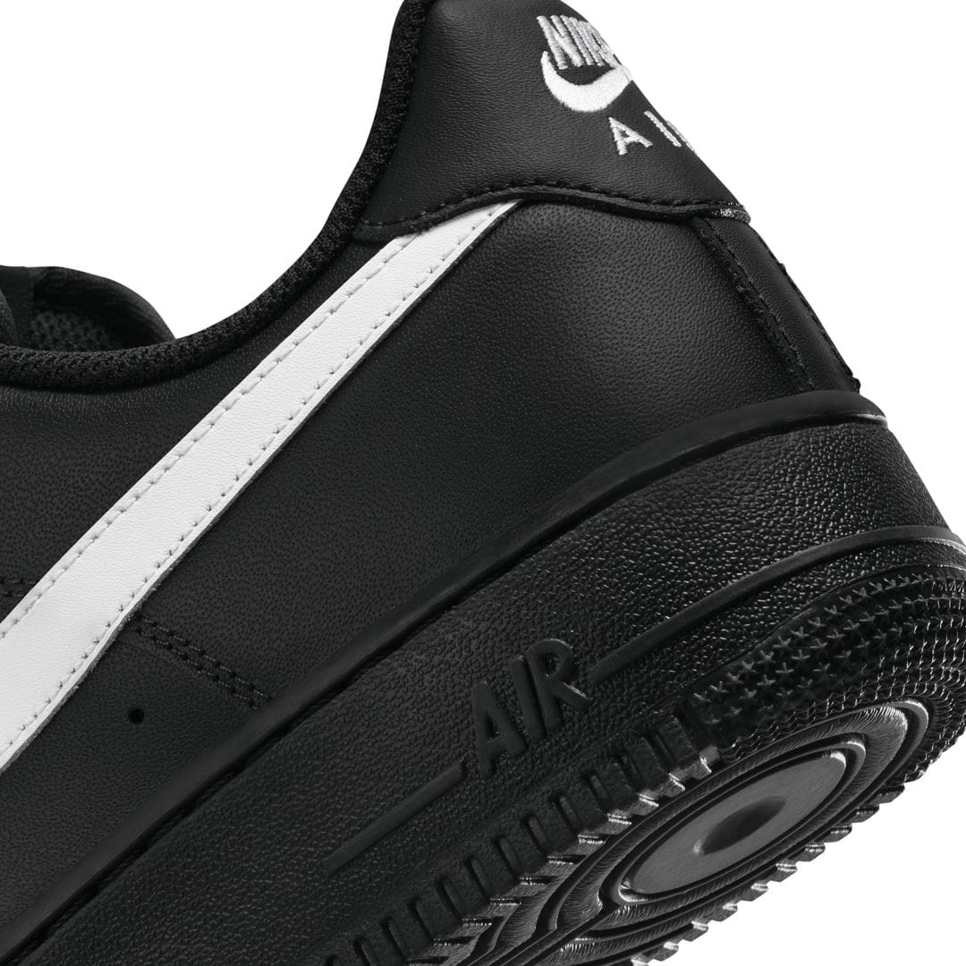 black casual shoes for men and women trendy sneakers